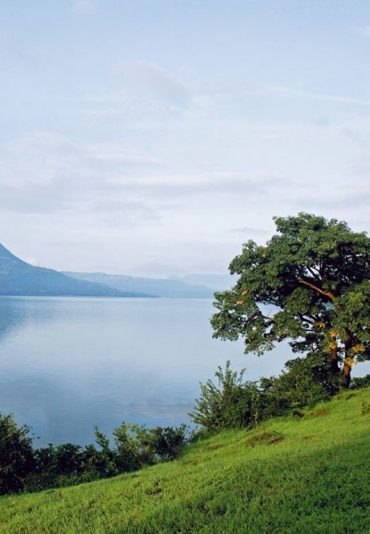 tamhini-ghats-along-mulshi-lake
